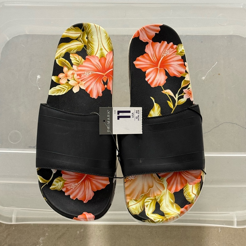 Primark Men’s Black and Orange Floral Sandals